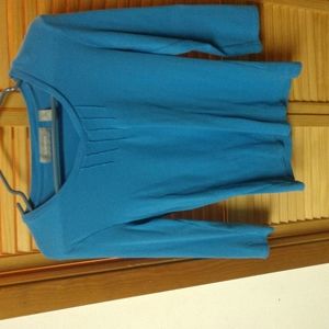 Liz Claiborne Brand Scoop V-Neck Turquoise Long Sleeve Blouse-Size Small-NWOT